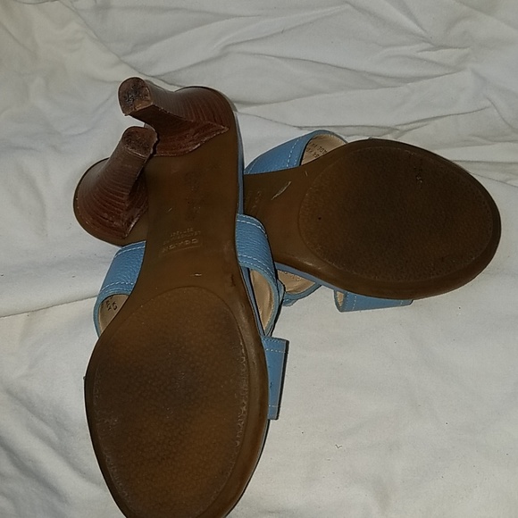 Coach - Picture 5 of 5